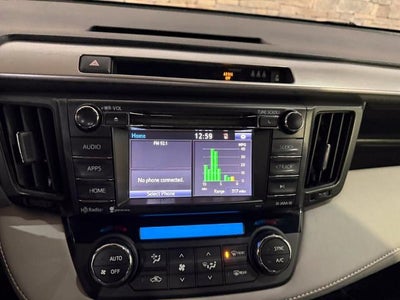 2017 Toyota RAV4 XLE AWD (Natl)