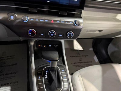 2026 Hyundai KONA SE AWD