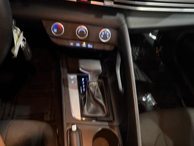2021 Hyundai ELANTRA SE IVT