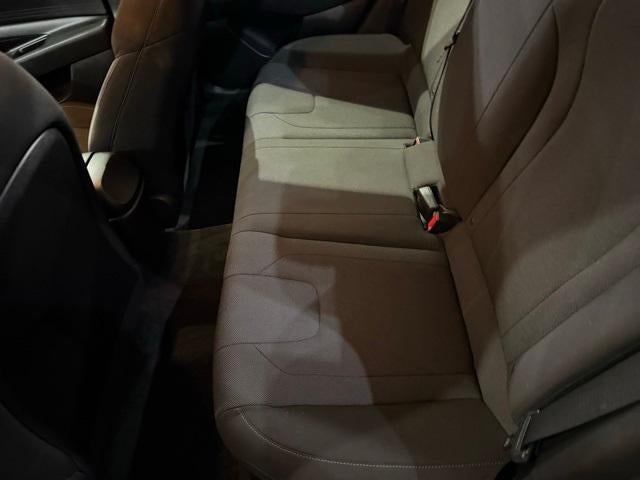 2021 Hyundai ELANTRA SE IVT