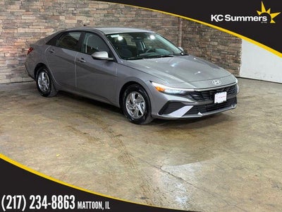 2025 Hyundai ELANTRA SE