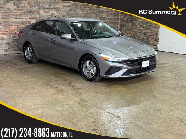 2025 Hyundai ELANTRA SE