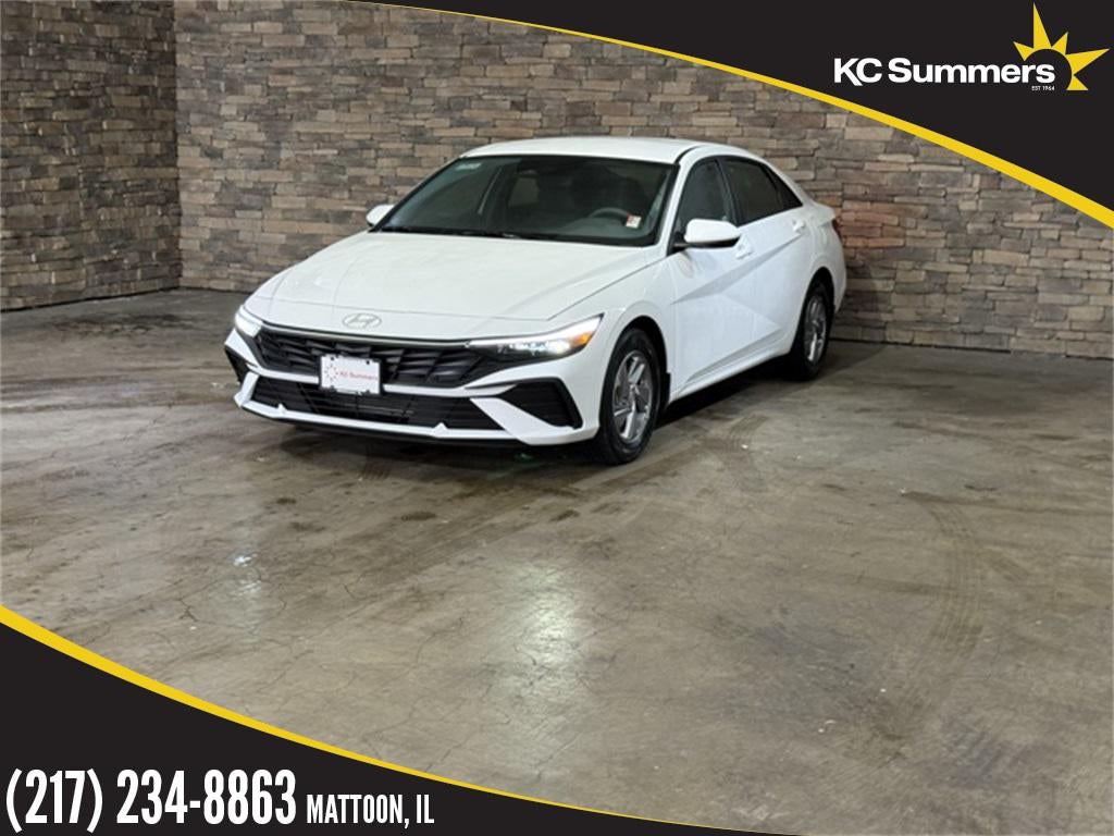 2025 Hyundai ELANTRA SE