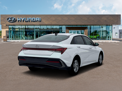 2026 Hyundai ELANTRA SE
