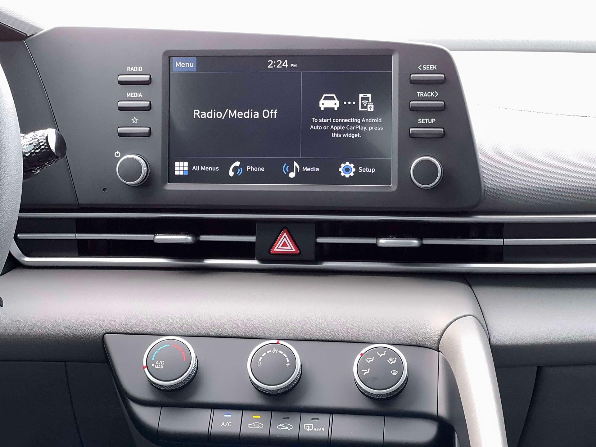 2026 Hyundai ELANTRA SE