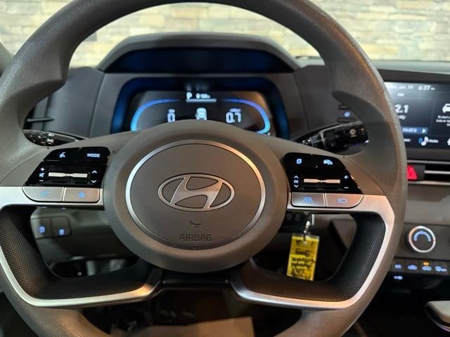 2024 Hyundai ELANTRA SE IVT