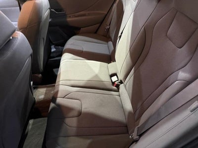 2024 Hyundai ELANTRA SE IVT