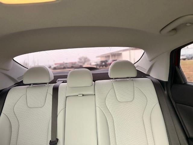 2023 Hyundai ELANTRA Limited IVT