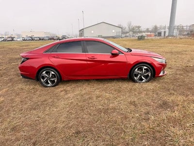 2023 Hyundai ELANTRA Limited IVT