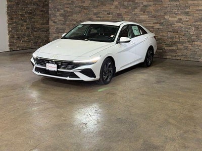 2025 Hyundai ELANTRA Limited