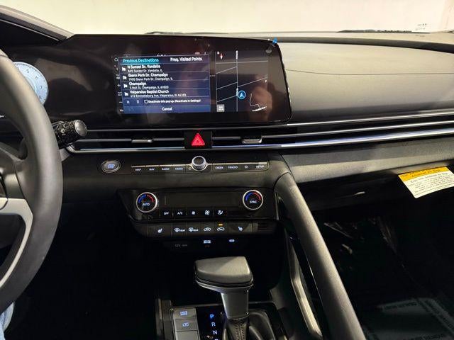 2025 Hyundai ELANTRA Limited