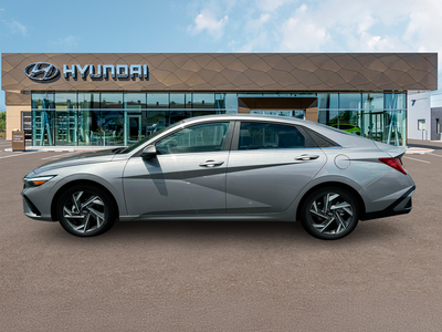 2025 Hyundai ELANTRA Limited