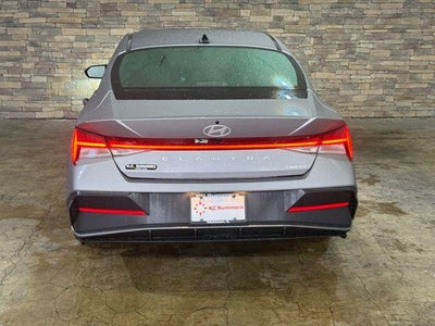 2025 Hyundai ELANTRA Limited