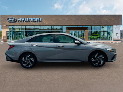 2025 Hyundai ELANTRA Limited