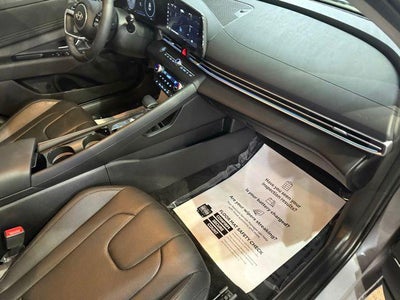 2025 Hyundai ELANTRA Limited