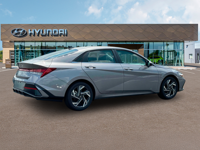 2025 Hyundai ELANTRA Limited