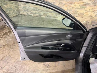 2023 Hyundai ELANTRA SEL IVT