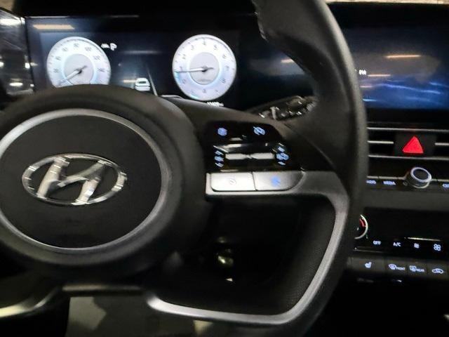 2023 Hyundai ELANTRA SEL IVT