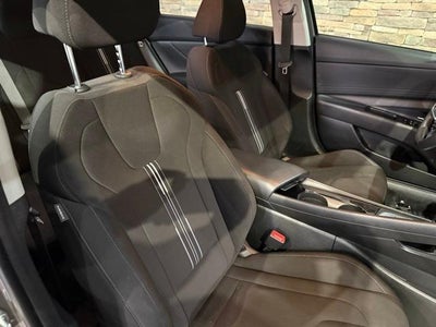 2023 Hyundai ELANTRA SEL IVT