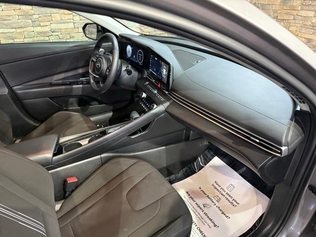 2023 Hyundai ELANTRA SEL IVT