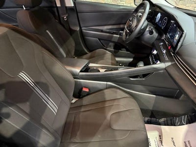 2023 Hyundai ELANTRA SEL IVT