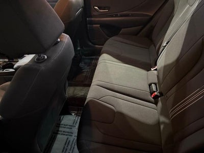 2023 Hyundai ELANTRA SEL IVT