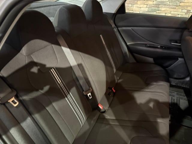 2023 Hyundai ELANTRA SEL IVT