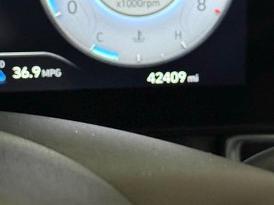 2023 Hyundai ELANTRA SEL IVT