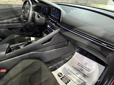 2025 Hyundai ELANTRA SEL Convenience