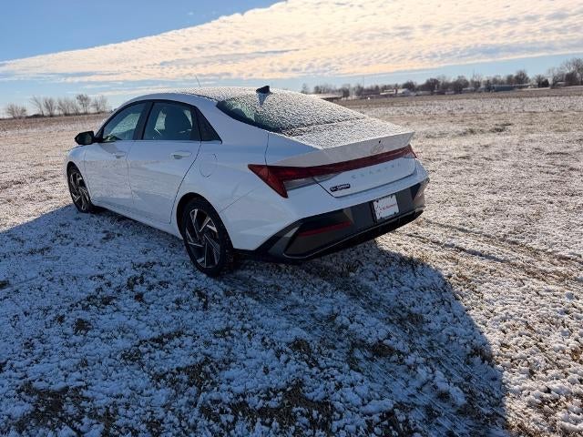 2025 Hyundai ELANTRA SEL Convenience IVT
