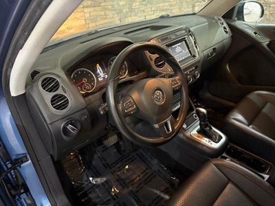 2017 Volkswagen Tiguan 2.0T Wolfsburg Edition FWD
