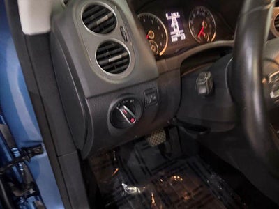 2017 Volkswagen Tiguan 2.0T Wolfsburg Edition FWD