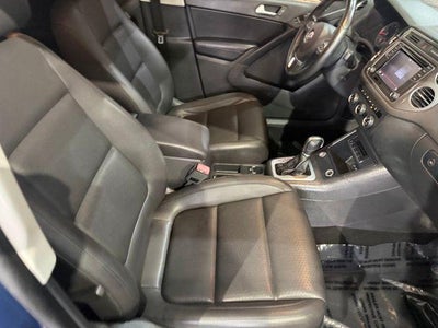 2017 Volkswagen Tiguan 2.0T Wolfsburg Edition FWD